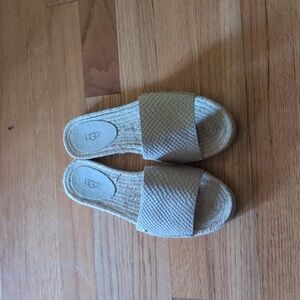 UGG Espadrilles Sandal New w/out tag